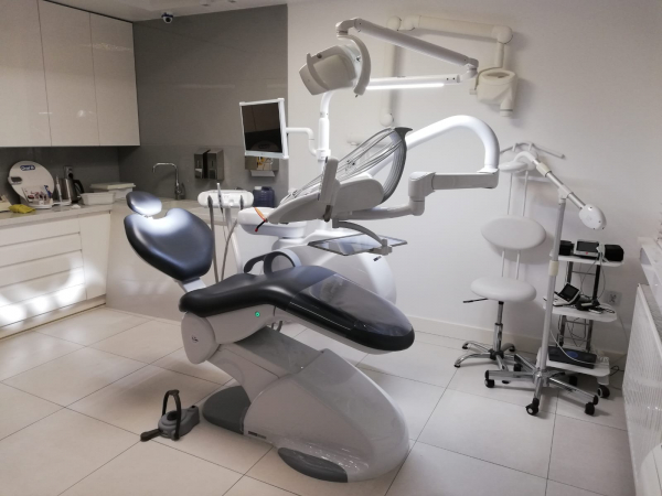 Realizacja unitu stomatologicznego VITALI V8 Touch w Końskich